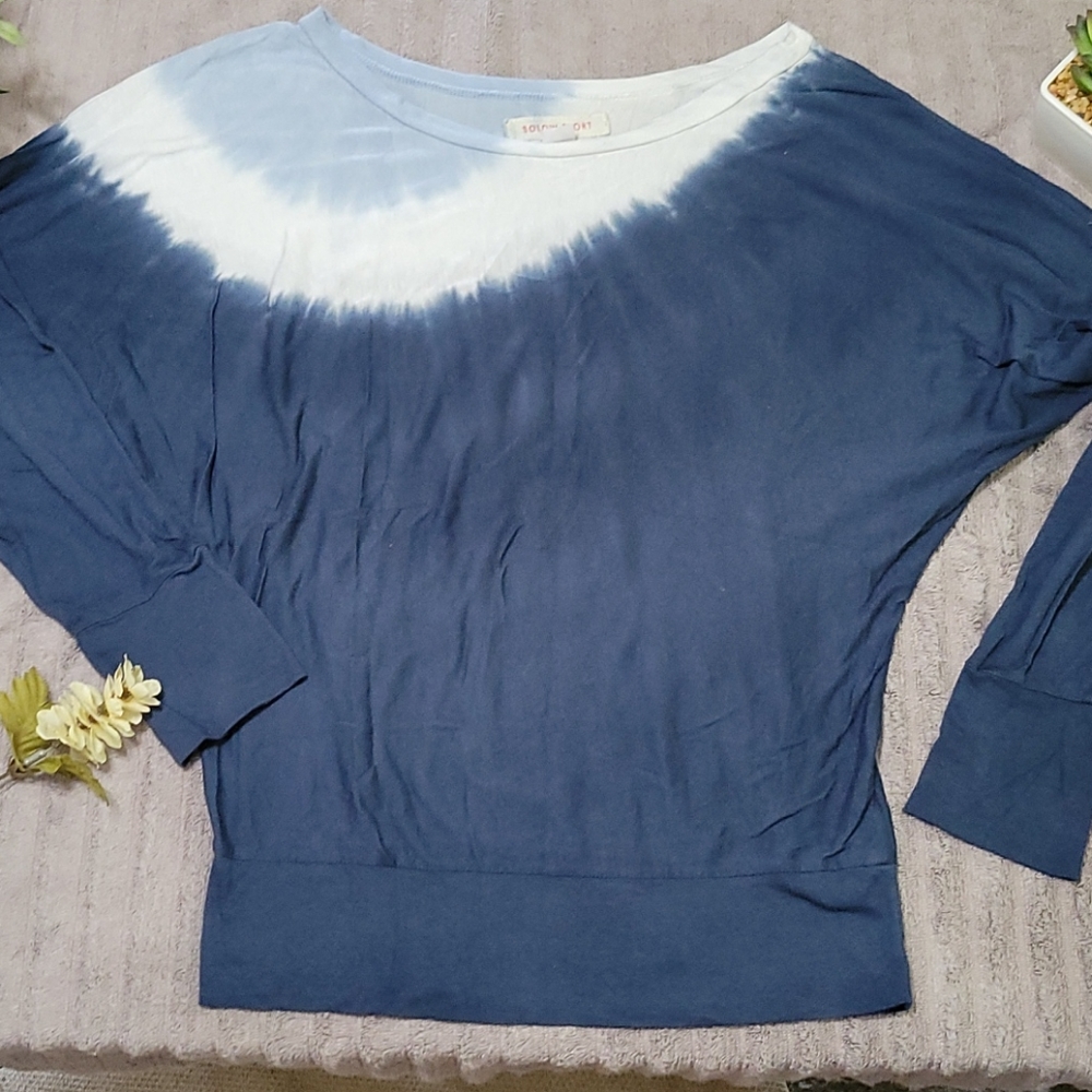 3/$20 Solow sport Tie dye blouse